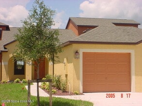 Building Photo - 855 Luminary Cir
