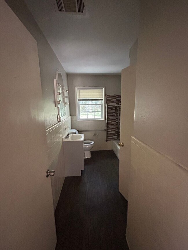 Foto del edificio - 1509 Debra St
