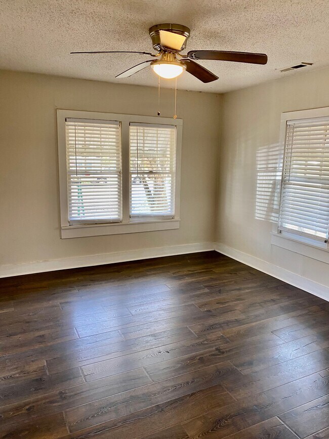 Foto del edificio - 2009 4th Ave S