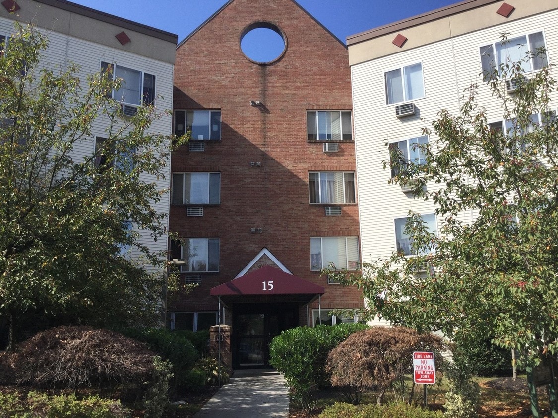 Sycamore Crest 55+ Senior Apartments Apartments Spring Valley, NY