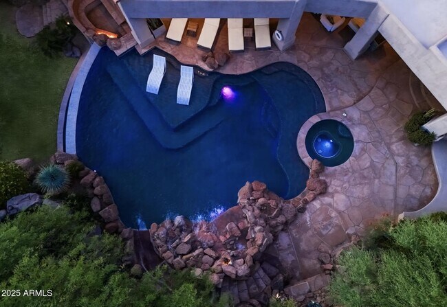 Foto del edificio - 5718 N 54th St