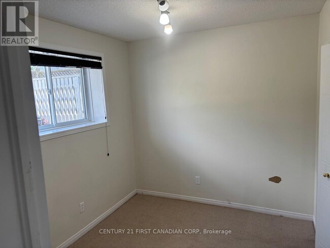 Building Photo - 86 Loggers Grove