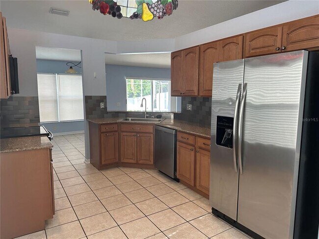 Building Photo - 917 Summer Breeze Dr