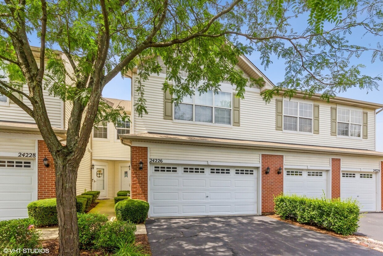 24226 Walnut Cir, Plainfield, IL 60585 Townhome Rentals in Plainfield