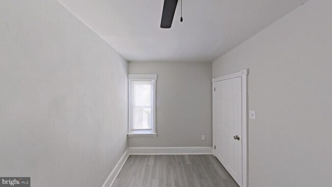 Foto del edificio - 2610 W 7th St