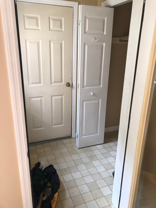 mud room - 292 Woodhaven Dr Townhome