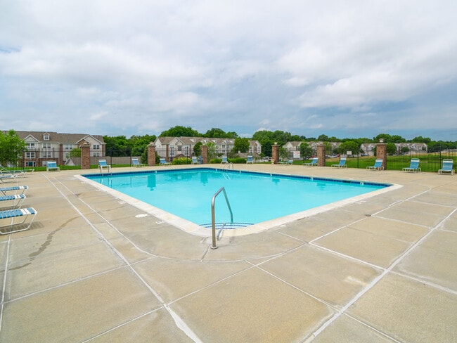 Building Photo - West Hampton Park Apartment Homes