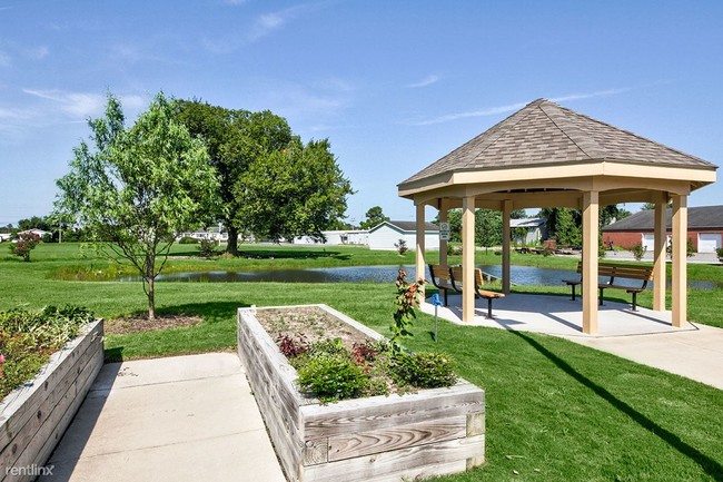 Foto del edificio - 2 br, 1 bath Apartment - Tooley Place