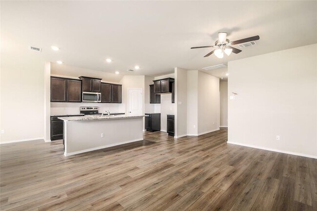 Foto del edificio - 401 Yemen Rd