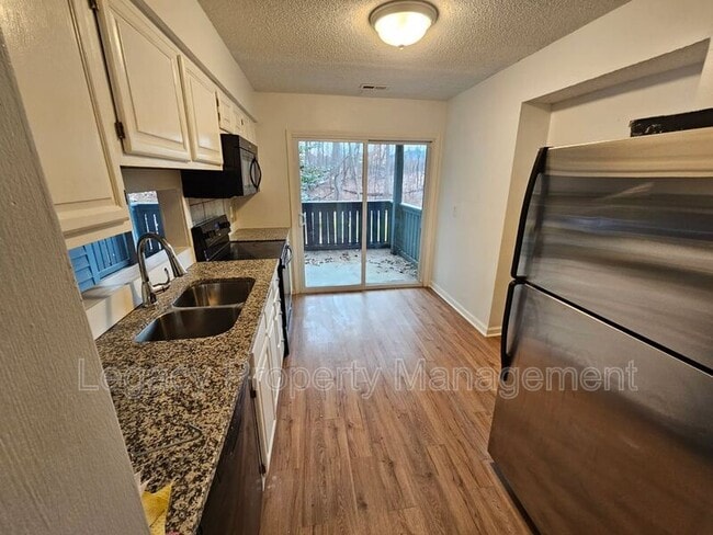 Building Photo - 2805 Treestead Cir