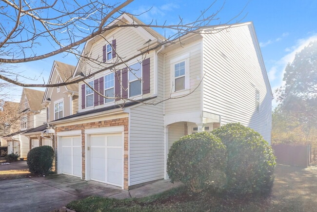 Foto del edificio - 900 Gardenia Curve