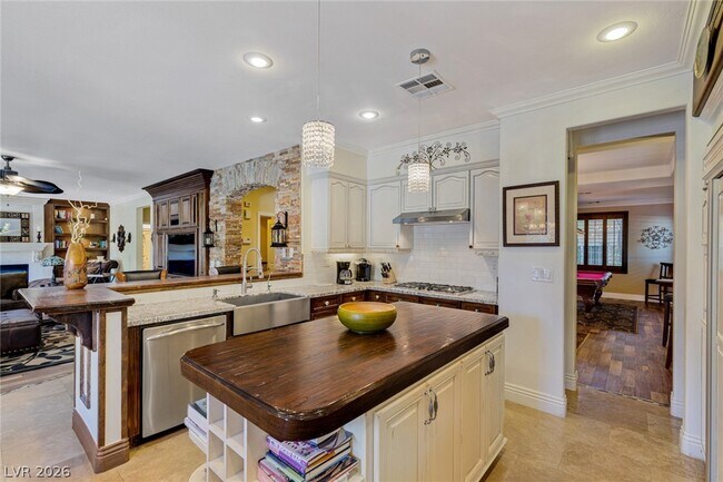 Foto del edificio - 724 Pinnacle Heights