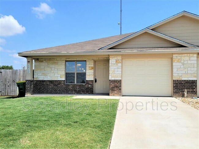 Building Photo - 1512 Vani Ct