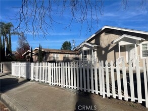 Building Photo - 1138 N Park Ave