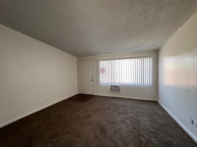 Building Photo - P160