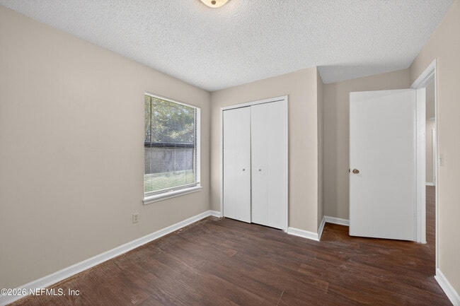 Building Photo - 13142 Annandale Dr S