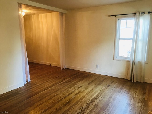 Foto del edificio - 3 br, 2 bath House - 4829 B Street