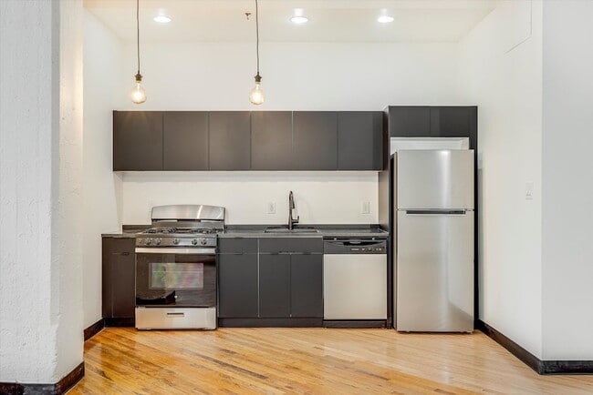 Photo - 2 Union St Apartment