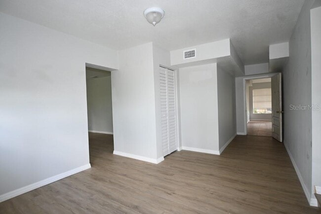 Building Photo - 11165 US-98