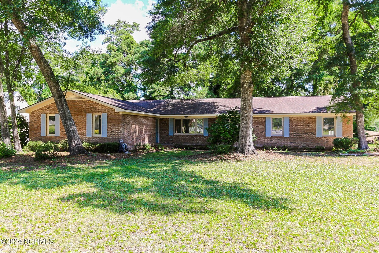 Primary Photo - 4300 Ward Dr
