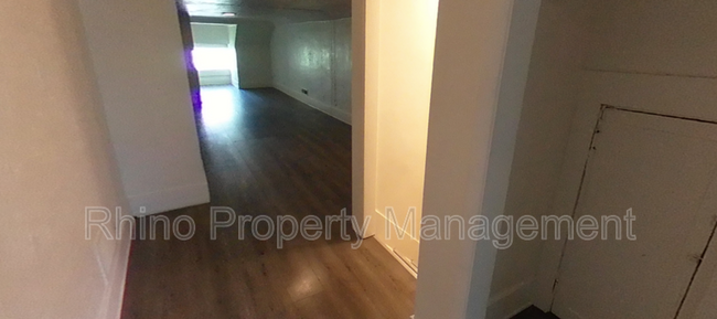 Foto del edificio - 3034 Porter Ave