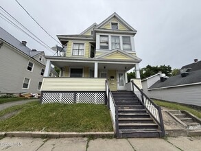 Building Photo - 45 Lincoln Ave