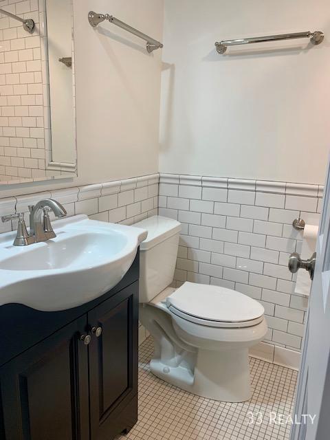 Foto del edificio - Renovated 2 bedroom 2 bath garden unit