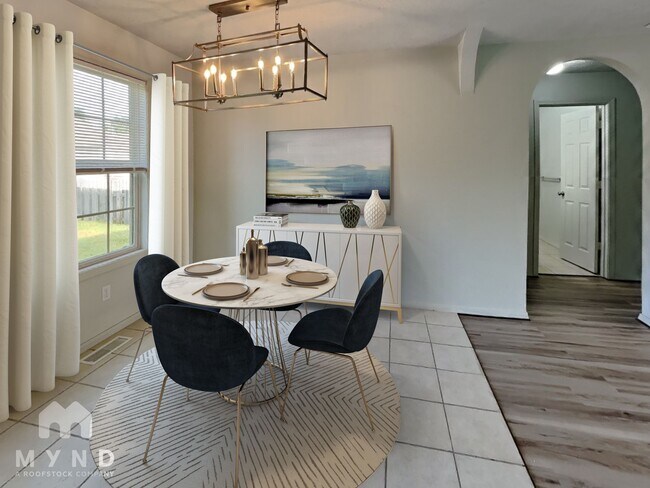 Foto del edificio - 5635 S Farm Rd 145