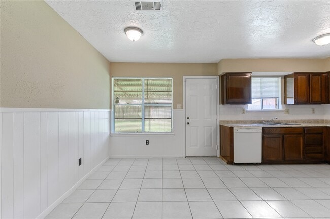 Building Photo - 10427 Huntington Pl Dr