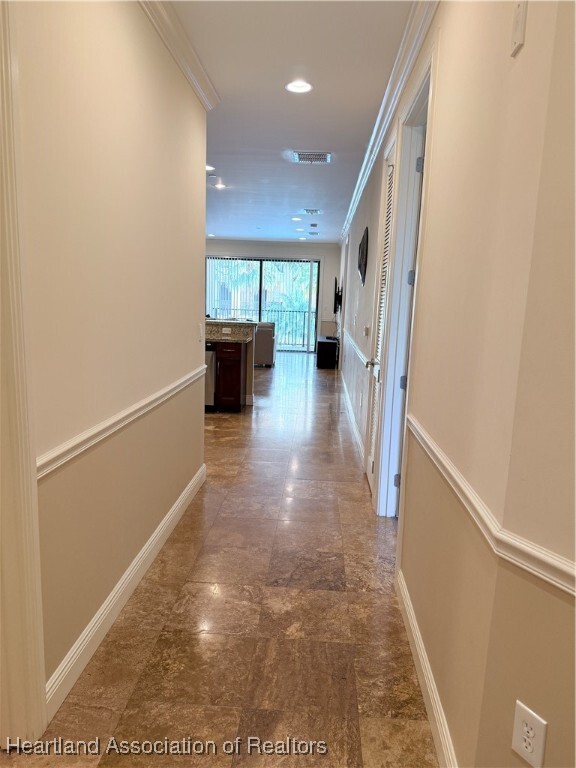 Foto del edificio - 2351 Lakeview Dr