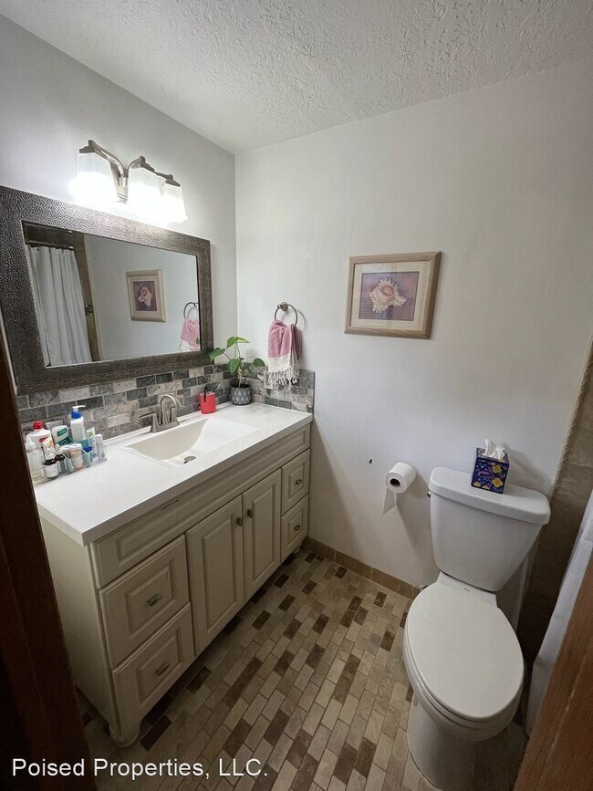 Building Photo - 3 br, 2 bath House - 6820 SW Imperial Drive