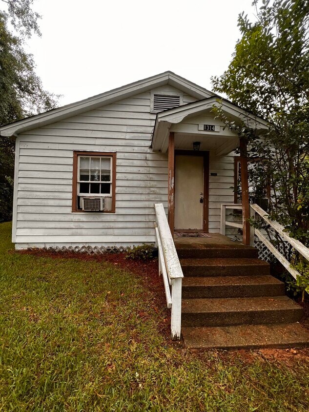Foto principal - 1314 Stone Rd