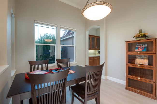 Building Photo - 543 S Elk River Ct