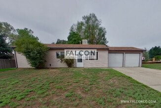Building Photo - 2114 Shawnee Dr