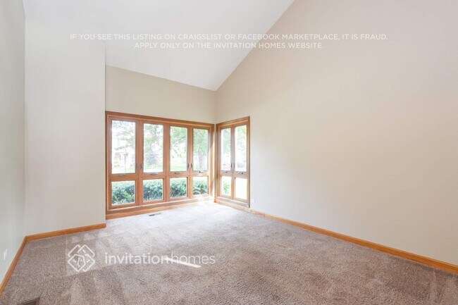 Foto del edificio - 783 Orchid Ln