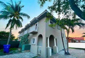 Building Photo - 1100 NW 26th St