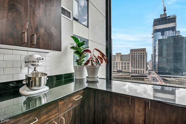 Foto del edificio - 235 W Van Buren St