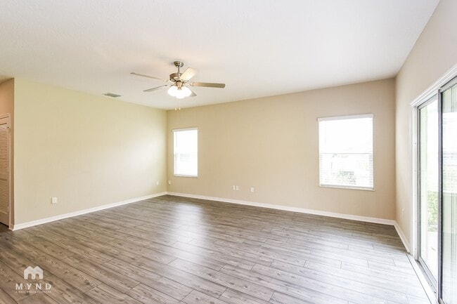 Building Photo - 337 Fellbrook Dr