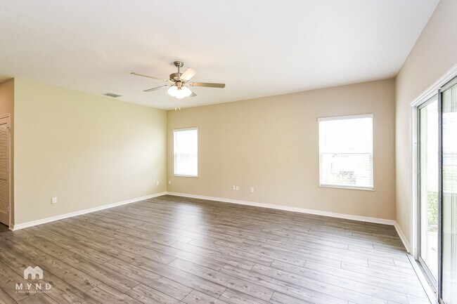 Foto del edificio - 337 Fellbrook Dr