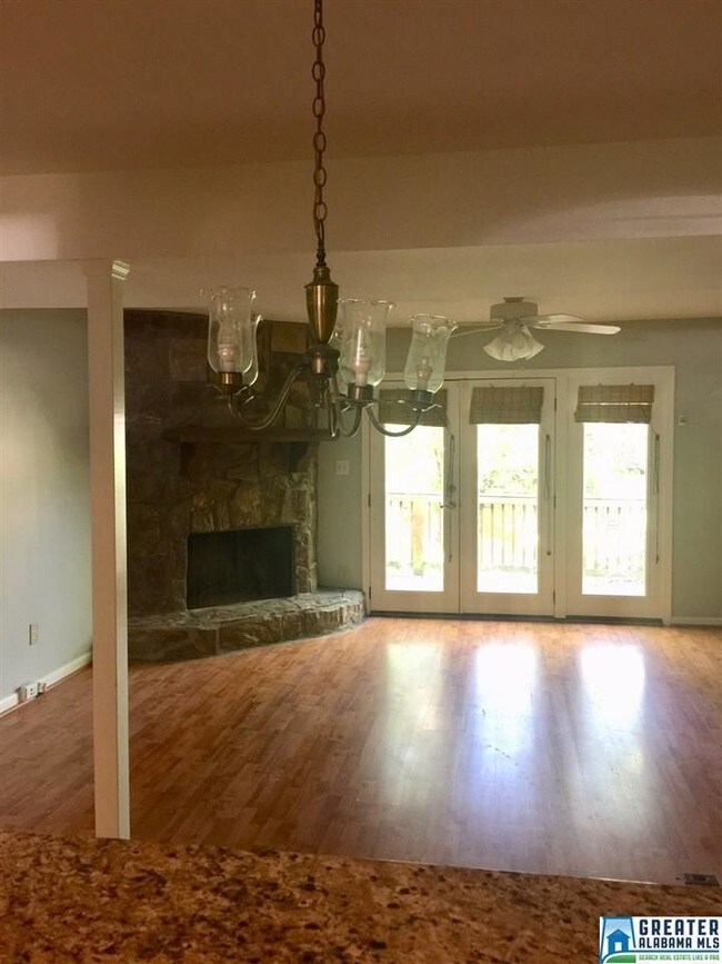 Building Photo - 2 bedroom in Vestavia Hills AL 35243