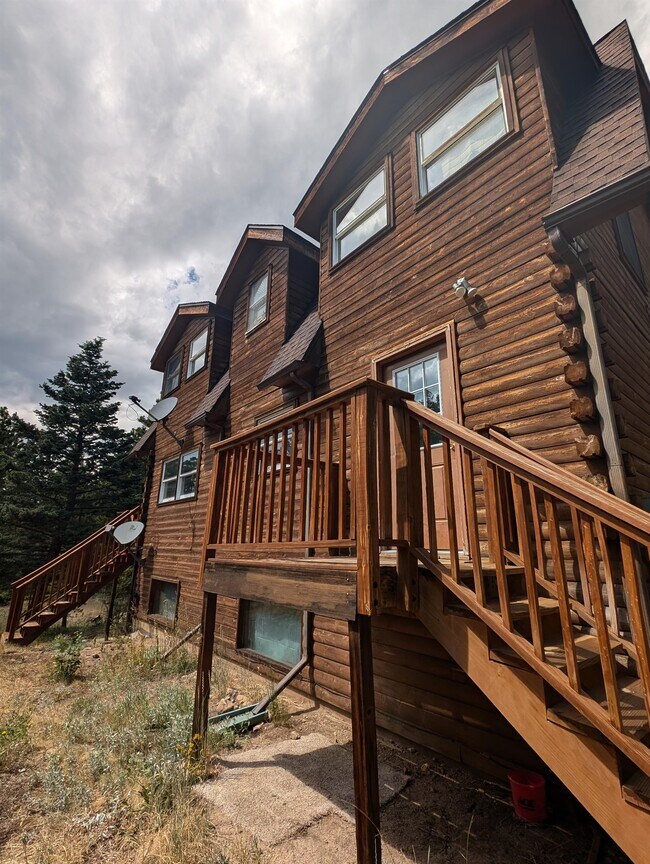 Foto del edificio - 3137 Ridge Rd