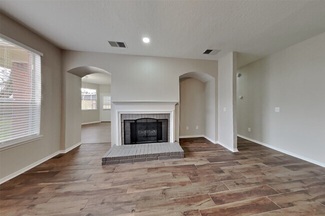 Foto del edificio - 19410 Kacey Ln Ct