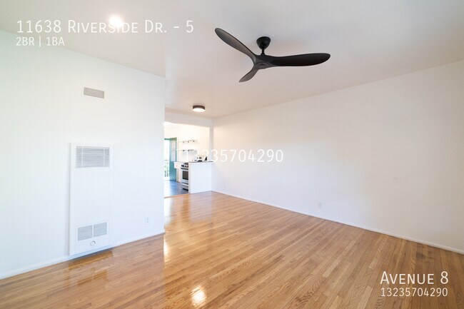 Foto del edificio - An Oasis! Private, 2 bed/1 Bath Upper Unit...