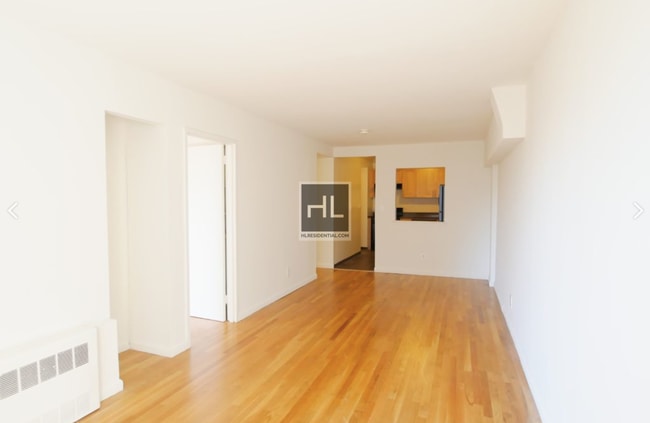 Building Photo - 89th Street and 3rd avenue! NO FEE!