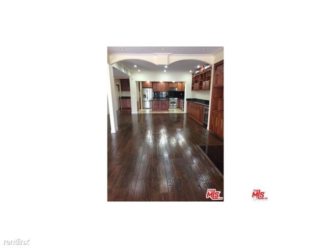 Foto del edificio - 4595 Wilshire Blvd