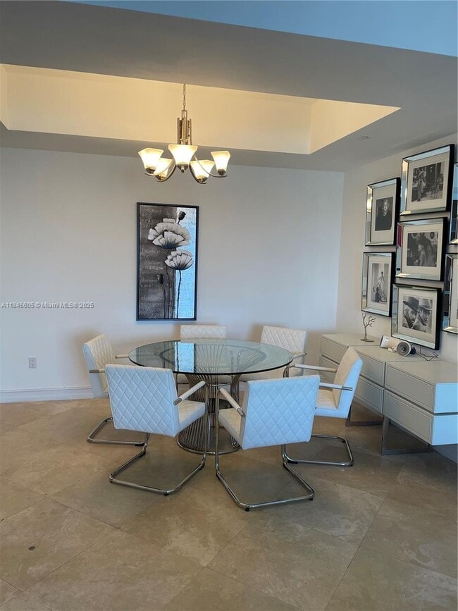 Building Photo - 16001 Collins Ave