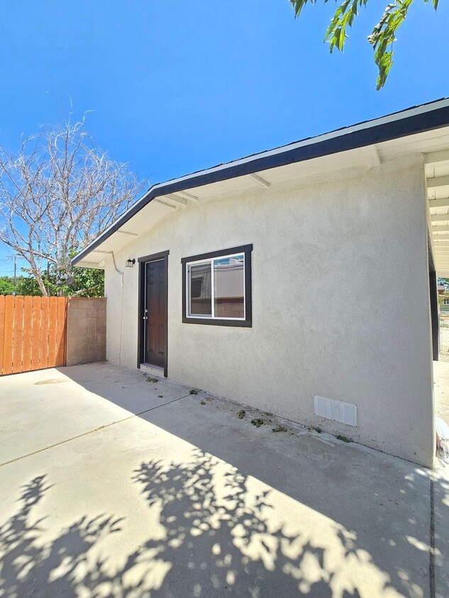 Foto principal - 44510 21st St W