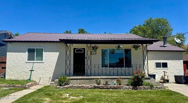 Foto del edificio - 50 Bellevue Ave