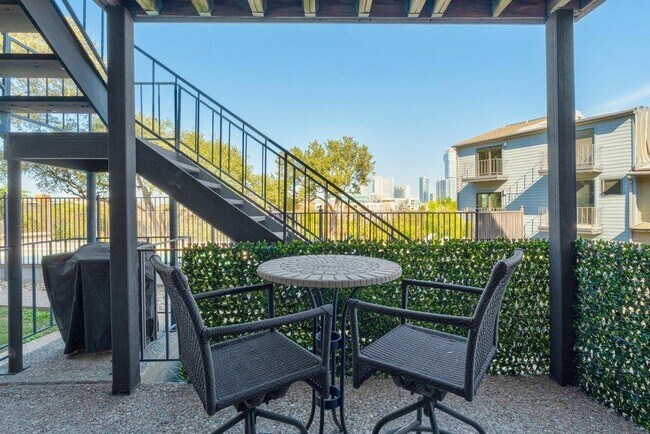 Foto del edificio - 1501 Barton Springs Rd