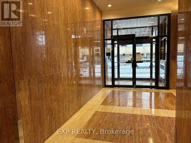 Photo du bâtiment - 475 Laurier Ave W